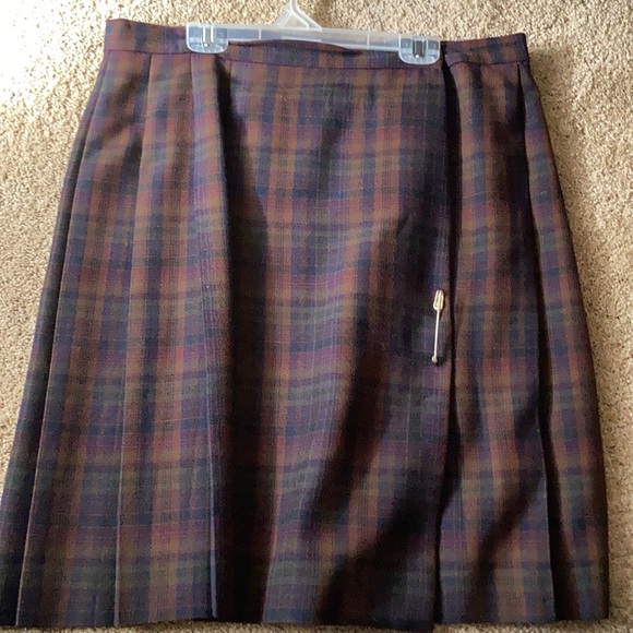 Plated Skirt - Picture 1 of 2